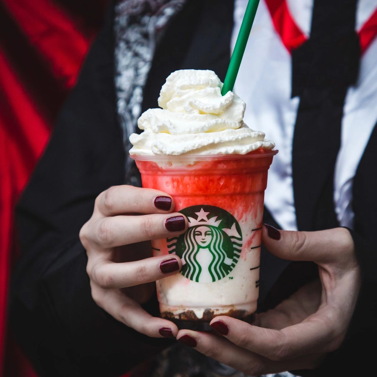 Starbucks jedinečne strašidelný 